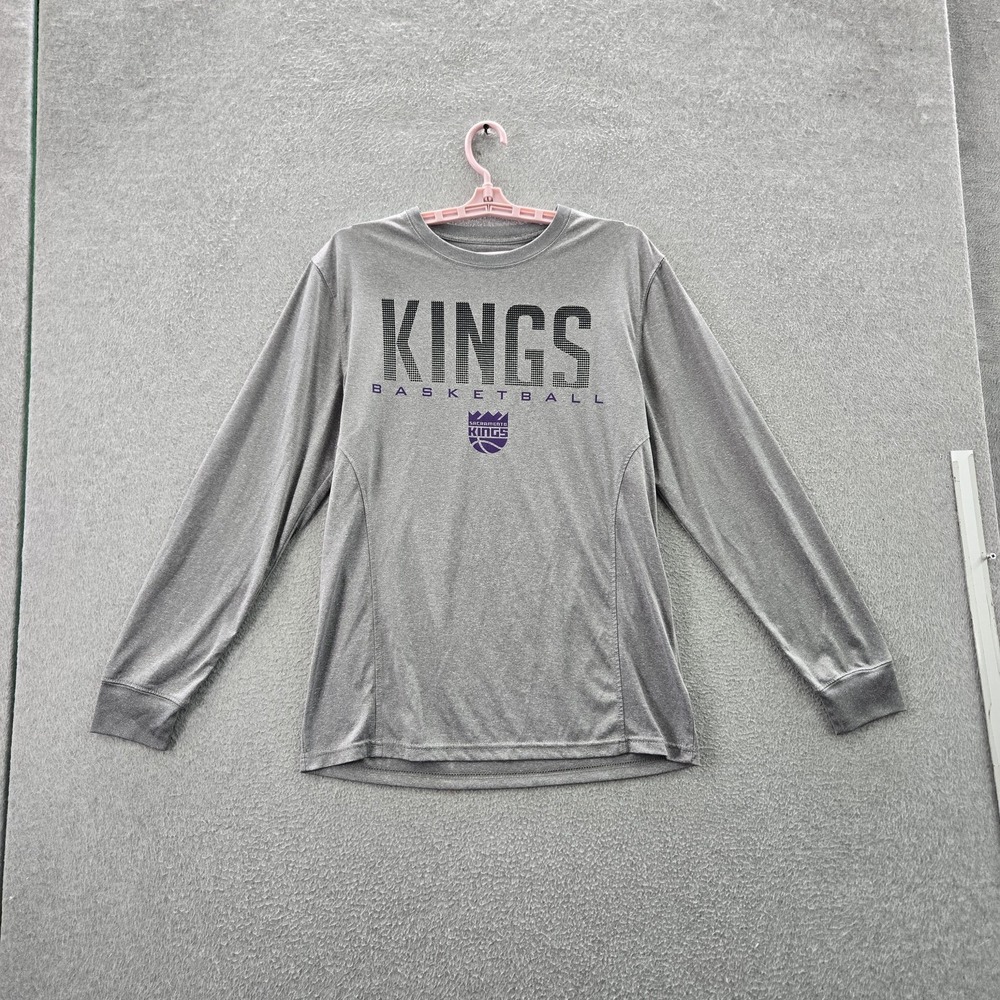 Sacramento Kings Men Shirt MEDIUM Gray Ultra Game Graphic Print Team Logo